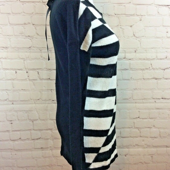 Grane Womens Nika Sweater Size Medium Long Sleeve - Picture 3 of 4